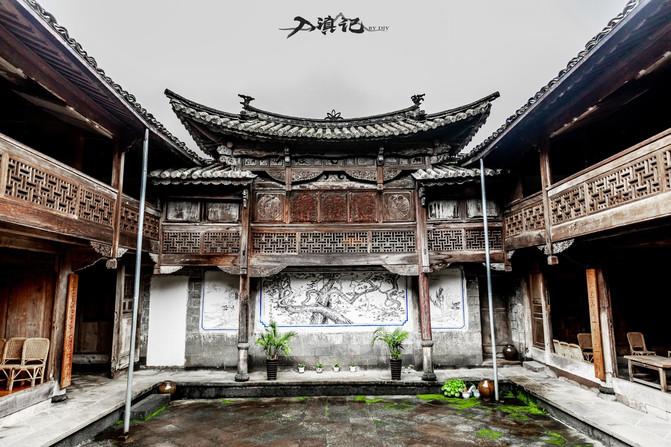 强大的狮子拼图